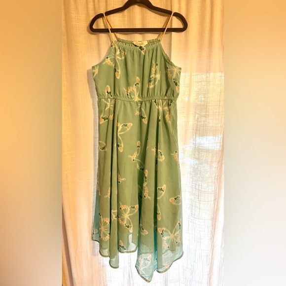 Kids H&M ASYMMETRIC
CHIFFON DRESS Butterfly Print - Picture 2 of 4
